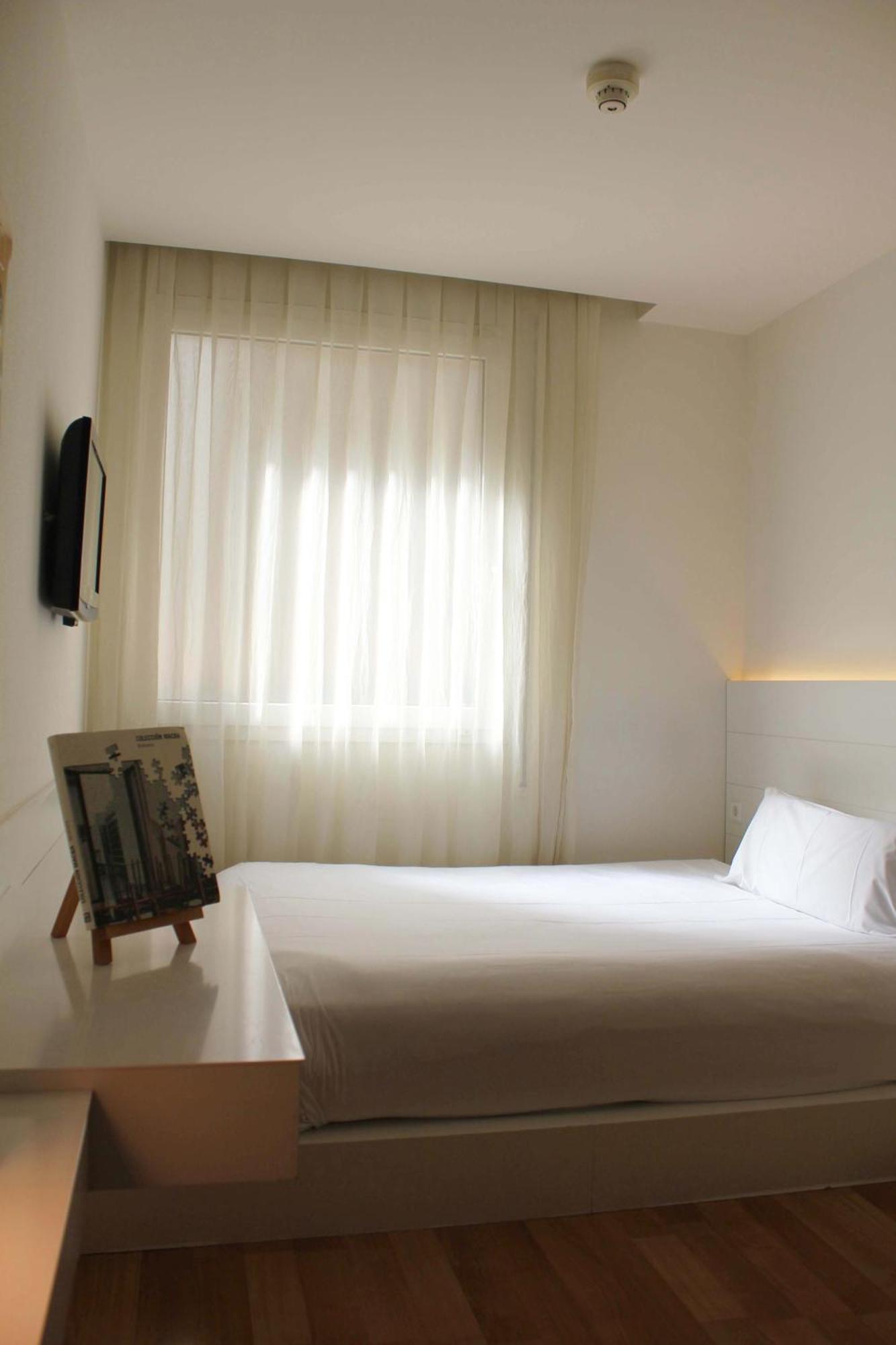 Hotel Pol & Grace 4*